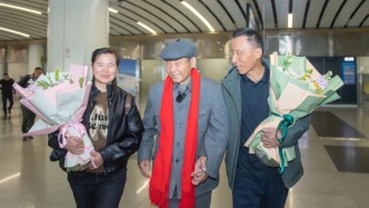 老兵夫婦將襁褓中的孩子給了喪子的陌生戰友，61年后他們終相認