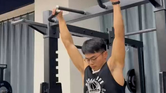 一周只吃一次螺螄粉，大二男生從200多斤瘦到150斤