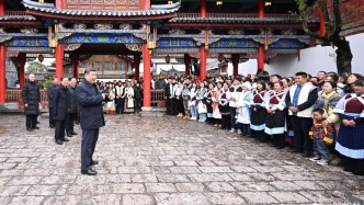 习近平考察丽江古城：文旅产业要走一条持续、健康的发展之路