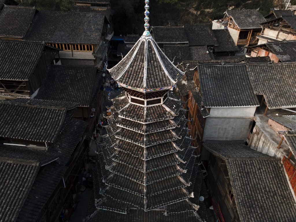 千年侗寨的疗愈密码:很古朴很时尚,歌声和鼓楼守护着“最后家园”