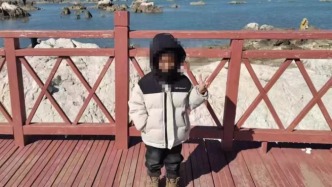 威海5岁男童疑遭生母及其男友殴打致死，将于25日开庭审理
