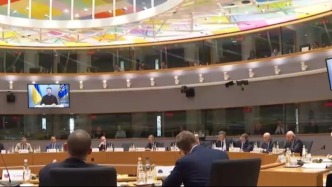 澤連斯基在歐洲理事會會議上發表講話，強調對烏支持
