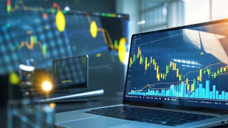 A股三大股指跌超1.2%，深海科技題材逆勢走強