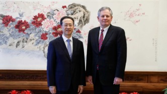 外交部副部長馬朝旭會見美國共和黨聯(lián)邦參議員戴安斯