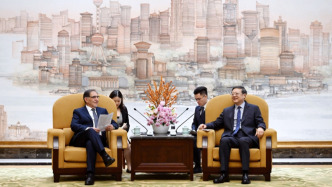 陳吉寧會見意大利參議長拉魯薩