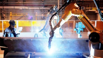3月制造業PMI為50.5%，比上月上升0.3個百分點
