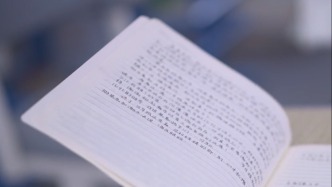 开麦丨《旧轨还乡》大火，“真实”和“文采”哪个更重要？