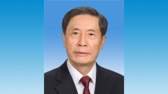 全国政协副主席姜信治兼任全国政协京昆室主任