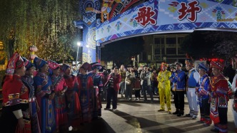 唱跳天賦藏不住，廣西“三月三”有人從深圳請假回家趕歌圩