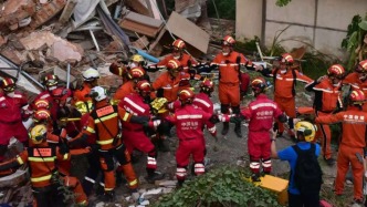 “他沒有水，靠意志存活下來”，緬甸地震120小時后中國救援隊再救出1人