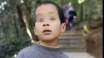 廣西藤縣8歲失聯兒童在溪邊找到，家屬：或因口渴找水源