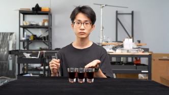 开麦丨“何”不食肉糜？何同学的“反讨好”刺痛了谁？