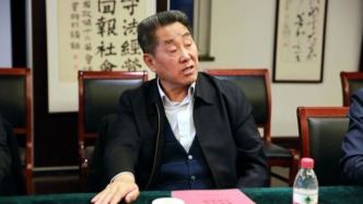 涉嫌受贿罪、利用影响力受贿罪，刘满仓被决定逮捕