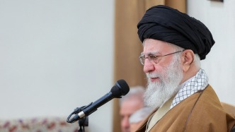 美高官改口要求伊朗徹底棄核，哈梅內(nèi)伊：美國不可信，相信自己