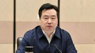 履新荆州市委书记次日，汪元程走访看望老同志