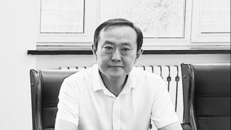 黑龍江雙鴨山市委常委、秘書長王長泰因病去世