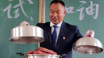 期中考試臨近，老師為全班學生做“加油餐”