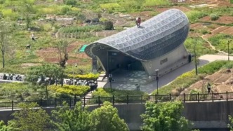 地铁口被吐槽像棺材？杭州地铁公司回应：是一个标志性出入口