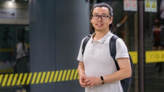 上海地鐵讀書人｜科研服務者的心得：地鐵更適合淺閱讀