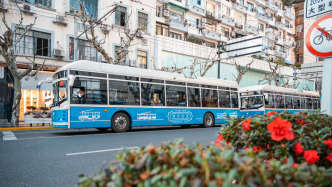 市民建议公交广播增加“请勿大声喧哗”提示，上海交通委回复