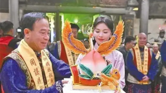 紀念媽祖誕辰1065周年，曾參演電視劇《媽祖》的演員劉濤出席活動