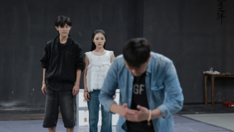 懸念與溫情交織，東野圭吾《流星之絆》駐演上海大世界