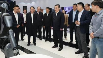 全国人大常委会调研组在宁波调研，张庆伟带队钟山易炼红参加