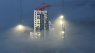人民日報整版聚焦第十個“中國航天日”：星辰大海，再啟新程