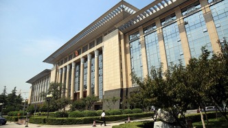 涉军民事案件类型日益增多，最高法新规明晰管辖争议问题