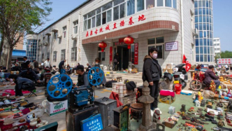 河南安阳：古玩市场人气旺
