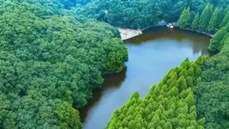 央媒談多地景區試水“免費開放”：盲目跟風會顧此失彼