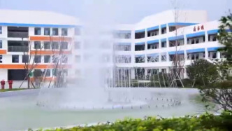 学生投诉晚自习不合理、食堂饭菜有蛆被骂，苍溪县教育局：涉事者停职