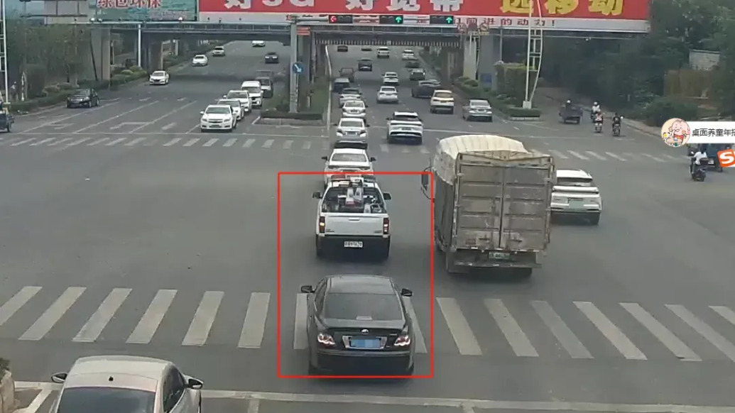 女工手指被切斷，警車開道“搶時間”20分鐘疾馳送醫(yī)