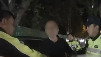 例行酒精快检，听到仪器报警司机猛踩油门逃窜被追究刑事责任
