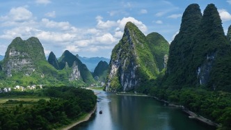 中国城市发展日报｜桂林旅游怎么了；银川市政府道歉