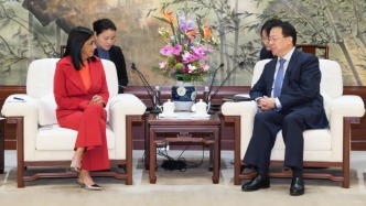 龔正會(huì)見(jiàn)委內(nèi)瑞拉副總統(tǒng)羅德里格斯