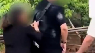 游客摘枇杷被农户索赔400元，成都一街道回应：未经允许摘取，经协商赔偿30元