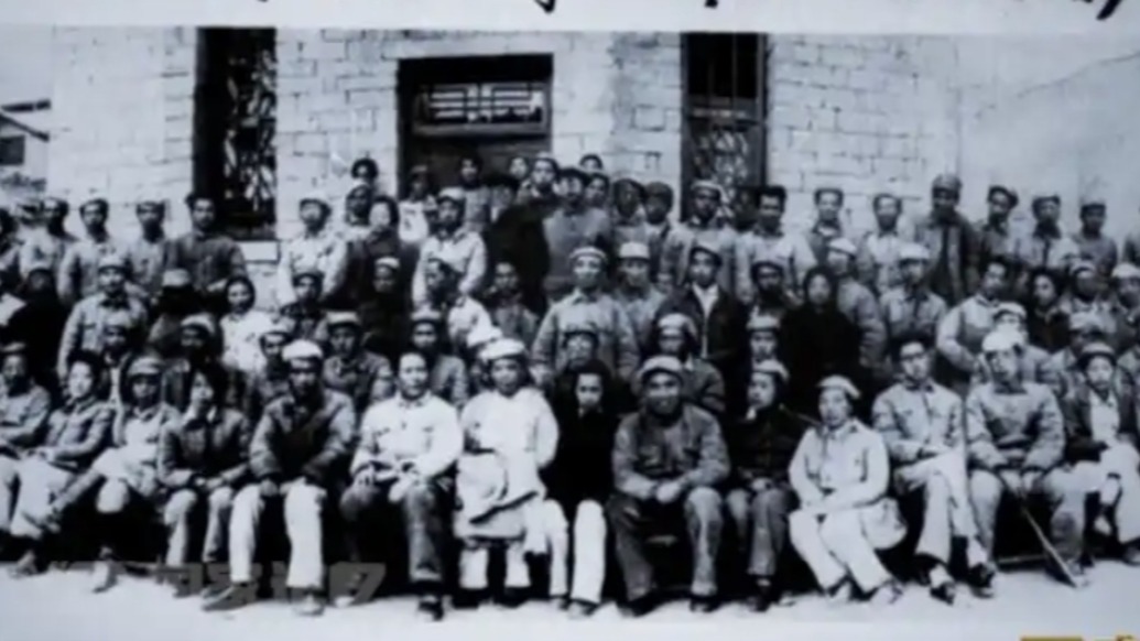 歷史上的今天｜1942年5月2日，延安文藝座談會召開