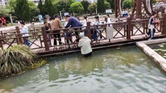 上海74歲老人宜春旅游時救起落水兒童，“小孩在掙扎容不得多想”