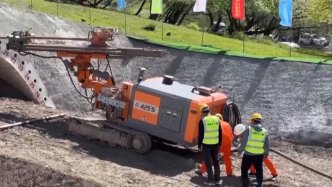 中吉烏鐵路重點控制性工程開工建設，包括三座隧道