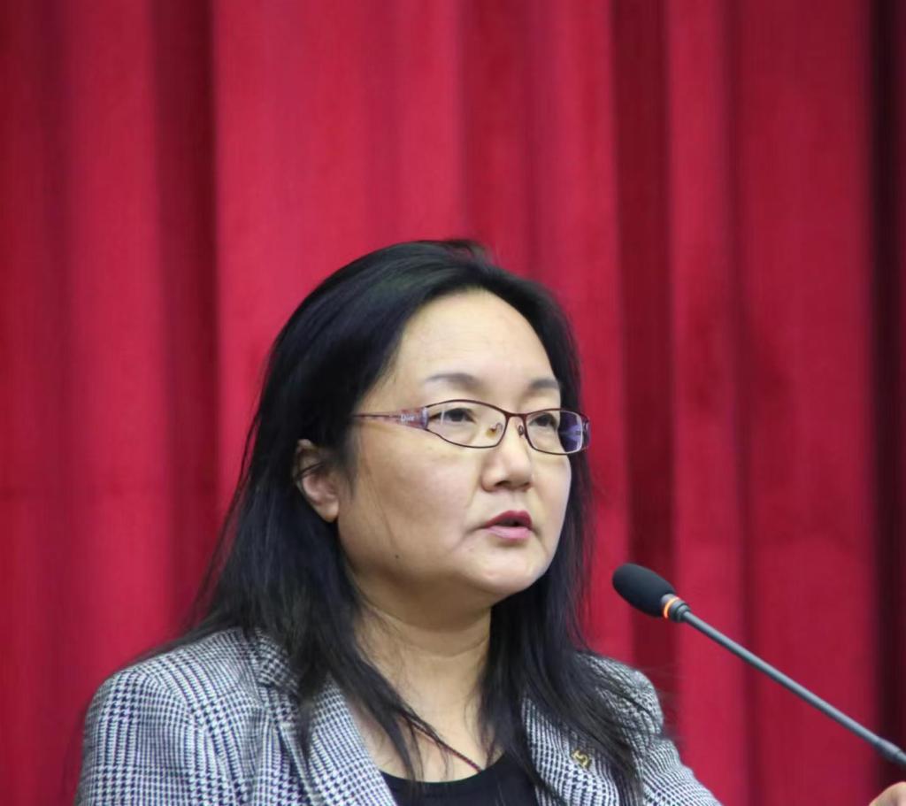 哔哩哔哩:京东plus会员年卡-马克思主义理论研究教学名师系列访谈｜薛念文：回应时代课题，才能彰显强大生命力
