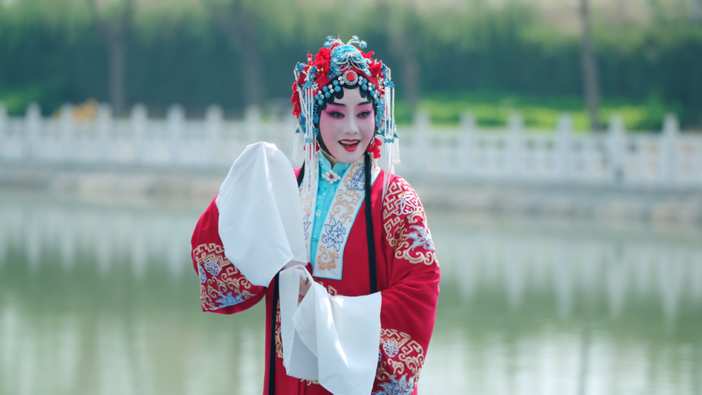 《一鸣惊人》五一特别节目:以戏曲为桥梁,展现劳动者的坚守 第2张 《一鸣惊人》五一特别节目:以戏曲为桥梁,展现劳动者的坚守 第2张