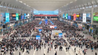 “五一”小长假正式开启，铁路上海站迎来运输客流最高峰