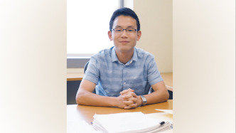 武漢大學新聞與傳播學院已由“80后”副院長吳世文主持工作