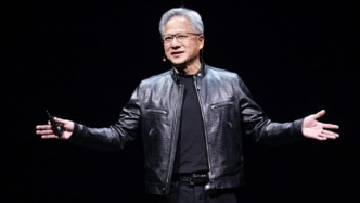 黃仁勛：全球一半的AI領(lǐng)域研究人員是中國(guó)人