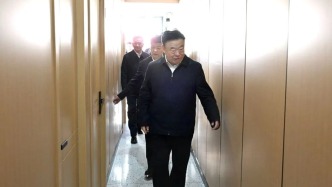五一假期前兩日，多地黨政主官暗訪景點、商圈安全工作