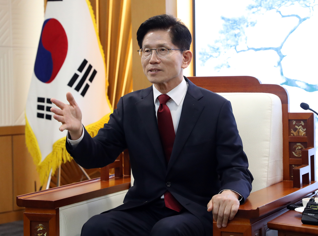 韩国国民力量党宣布金文洙为该党总统候选人