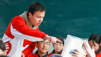 解放軍報八一銳評：青春無限好，奮斗正當時