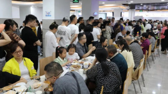 多地政府机关食堂五一“开门迎客”：怎么看这场“宠粉”大戏