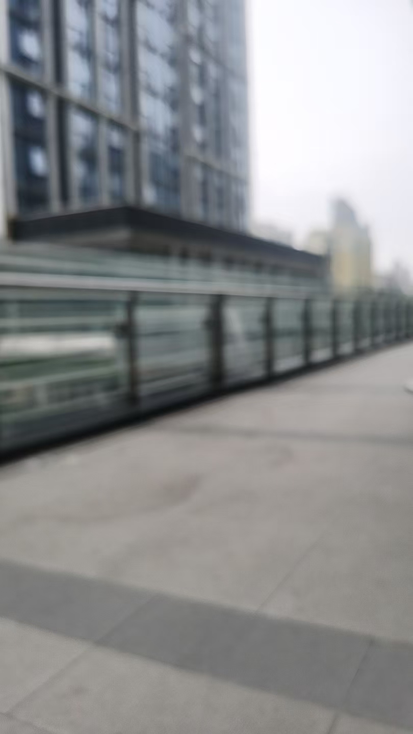 多人称华为手机忽现拍照模糊疑存缺陷，售后回应：主摄像头故障